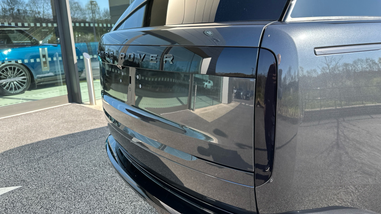 Land Rover Range Rover 3.0 D350 HSE 4dr Auto Diesel Estate